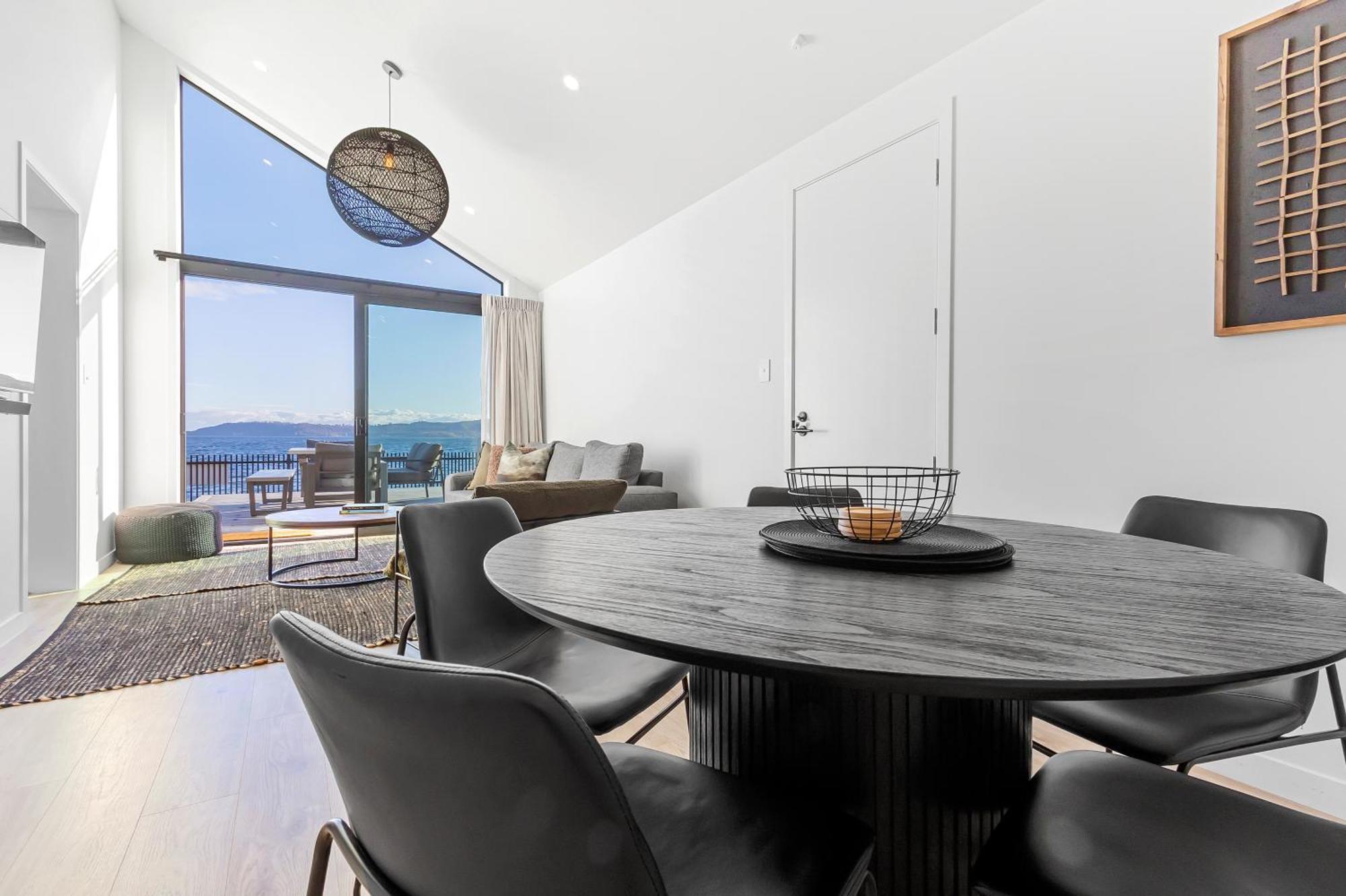 Absolute Lakefront House Taupo Exterior foto